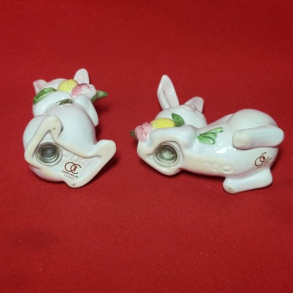 Omnibus Bunny Rabbit Salt & Pepper Shaker Set - Picture 5 of 12